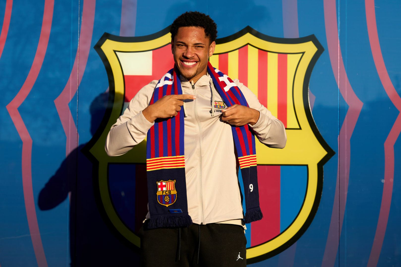 Report reveals the reasons why Barcelona signed Vitor Roque