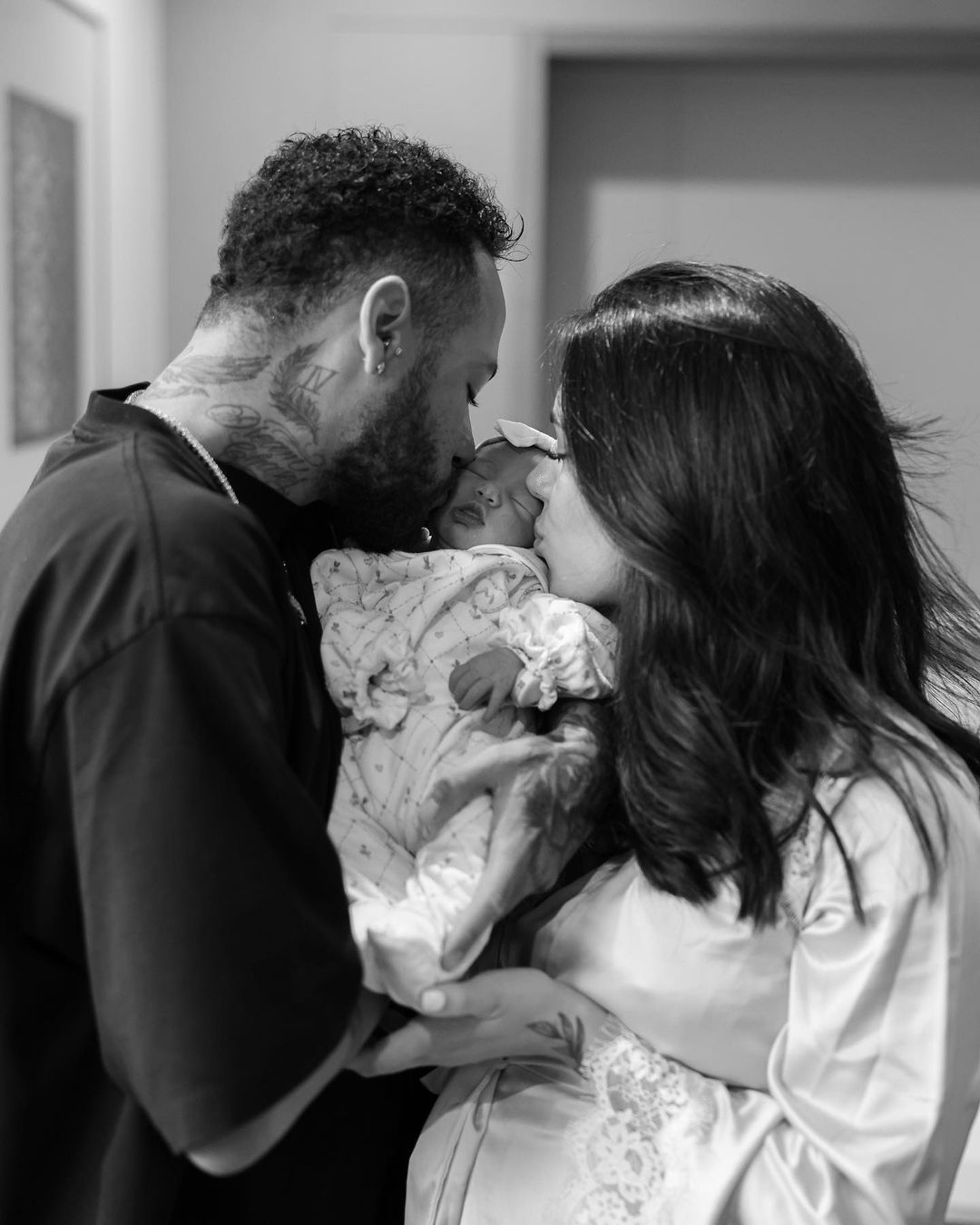 Soccer star Neymar, his girlfriend Bruna Biancardi blessed with a baby girl